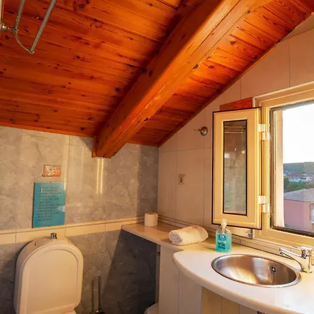 Salty Breeze Beachfront Apartamento