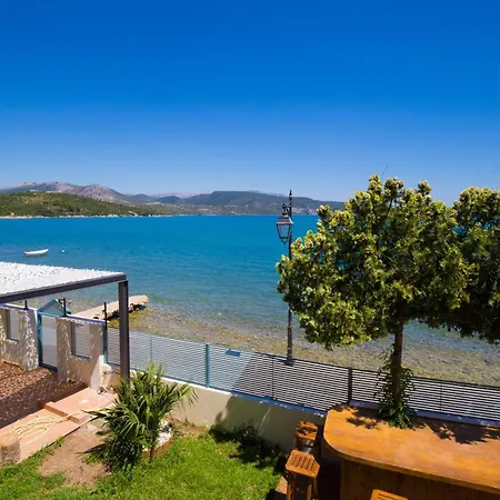 Apartament Salty Breeze Beachfront Ligia