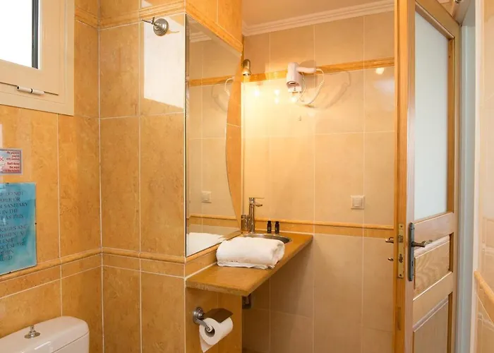 Salty Breeze ליגיה